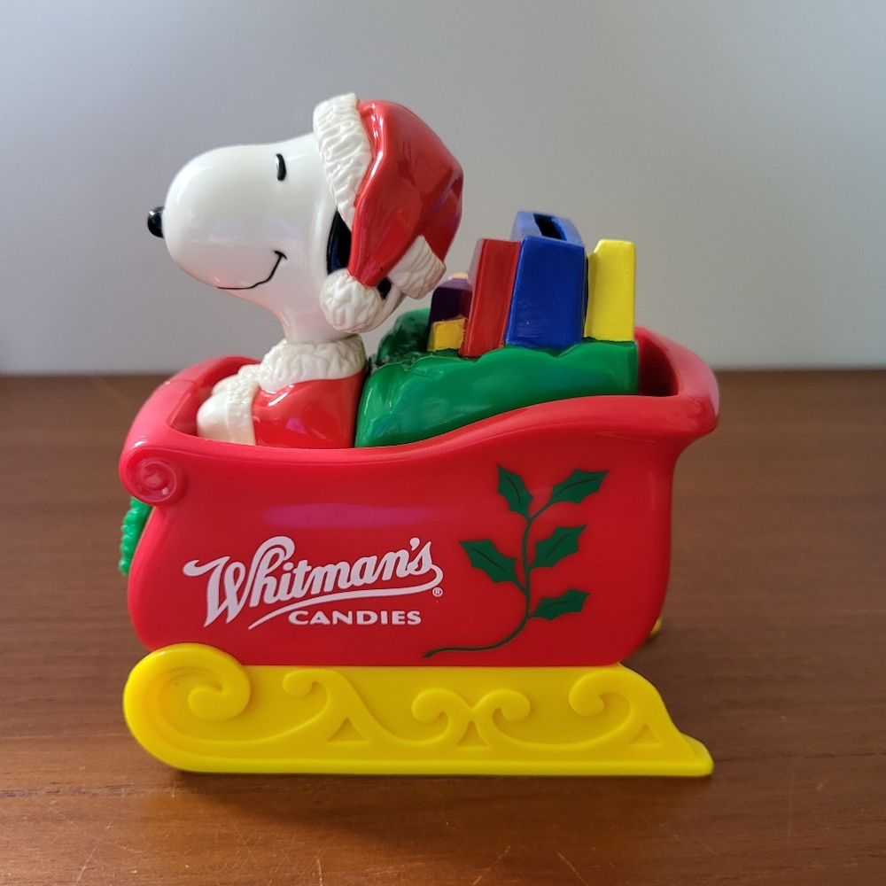 Vintage Whitman’s Candies Christmas Sleigh Coin Bank Peanuts Snoopy Woodstock